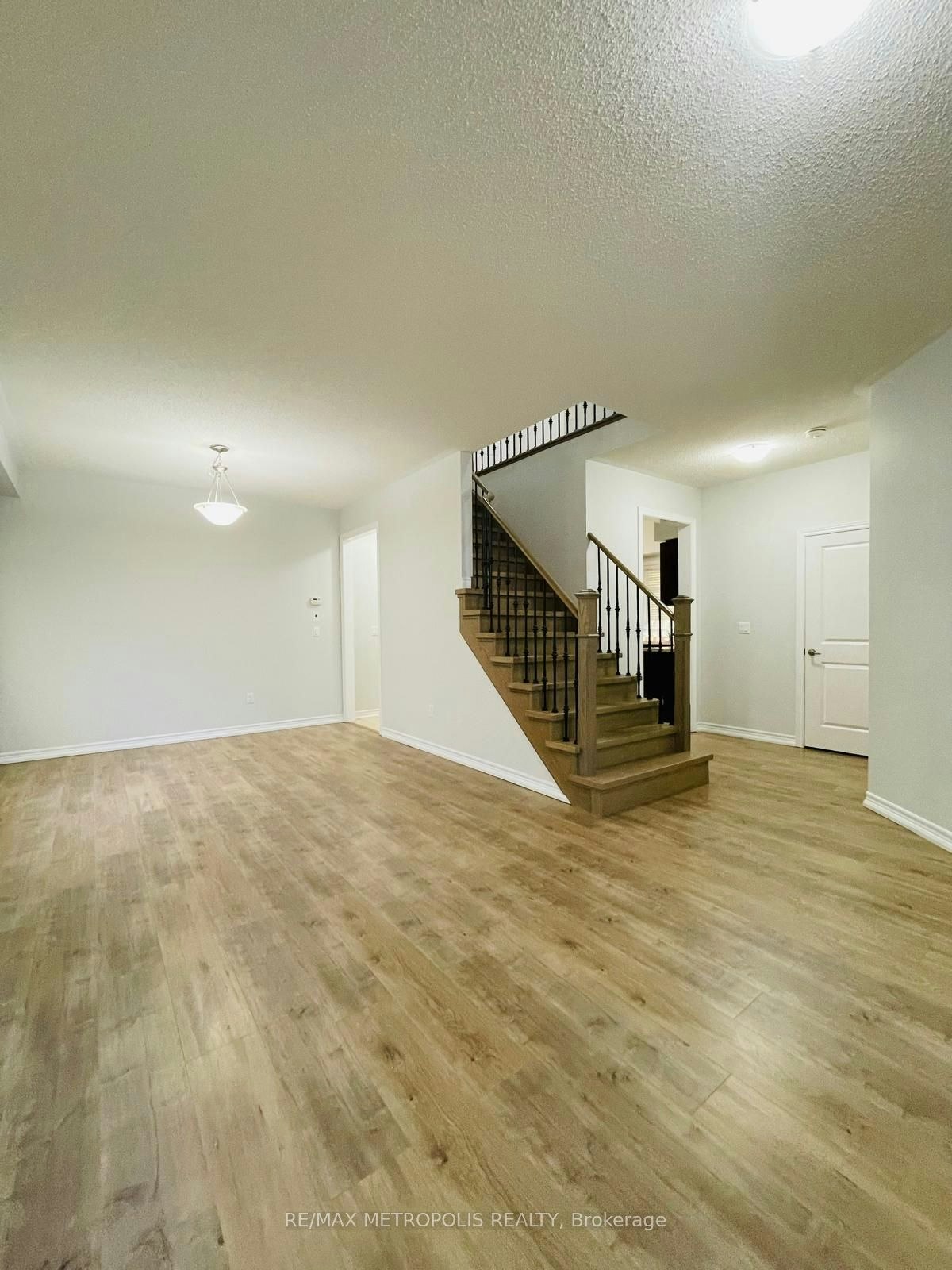 10 Barchard Street, Clarington, ON, L1B 1G9 - 7