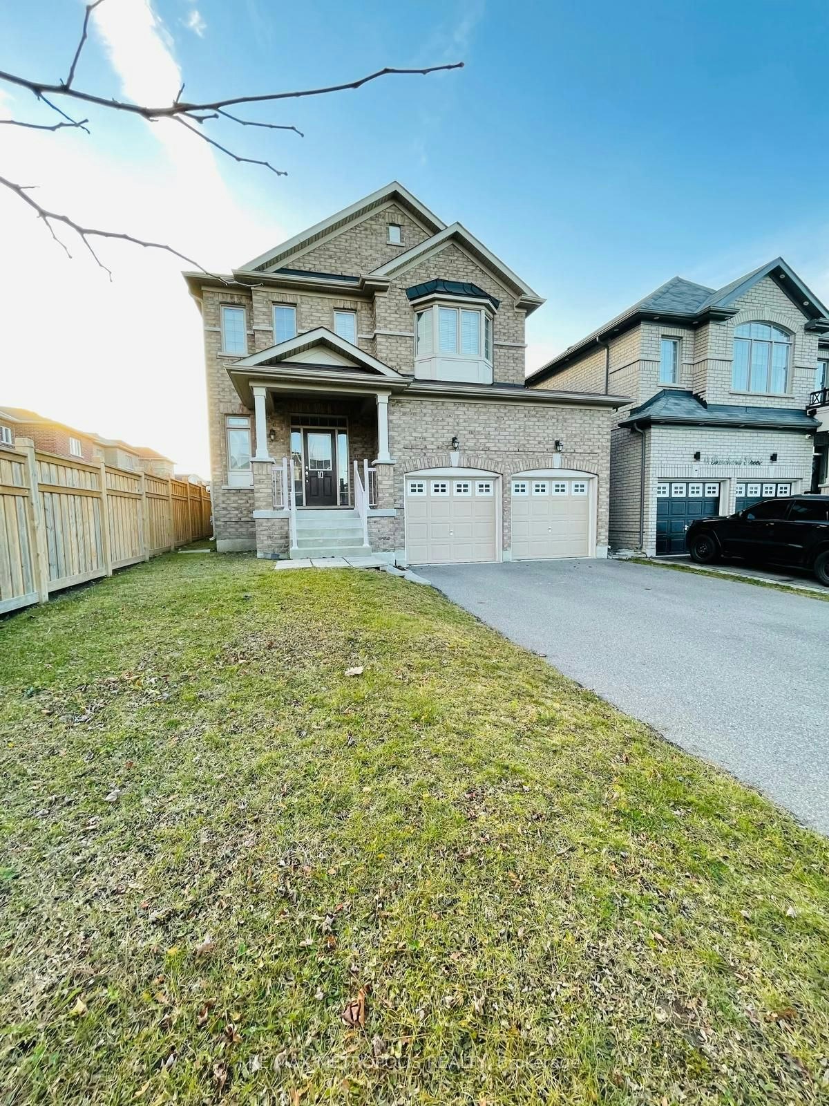 10 Barchard Street, Clarington, ON, L1B 1G9