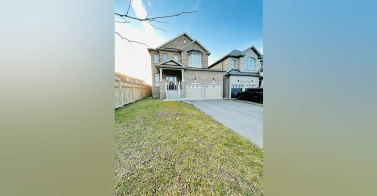 10 Barchard Street, Clarington, ON, L1B 1G9