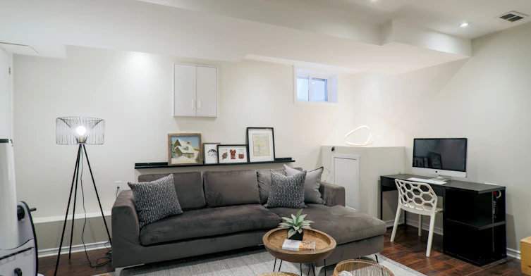 451 Jones Avenue, Toronto, ON, M4J 3G7 - 33