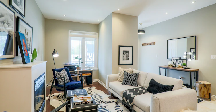 451 Jones Avenue, Toronto, ON, M4J 3G7 - 9