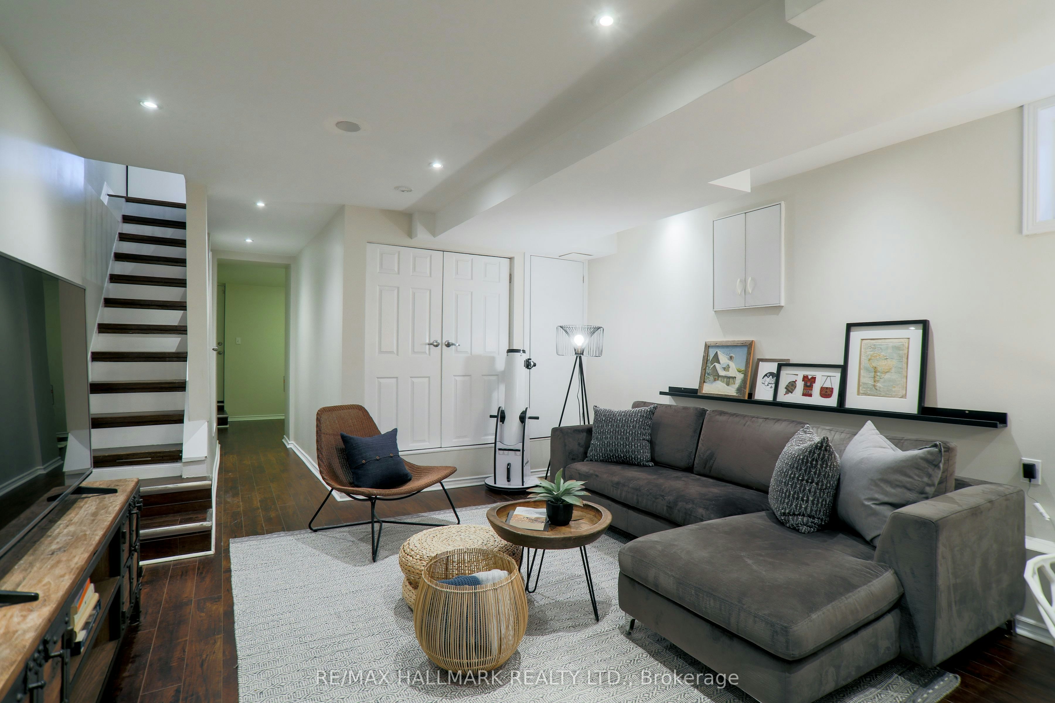 451 Jones Avenue, Toronto, ON, M4J 3G7 - 31