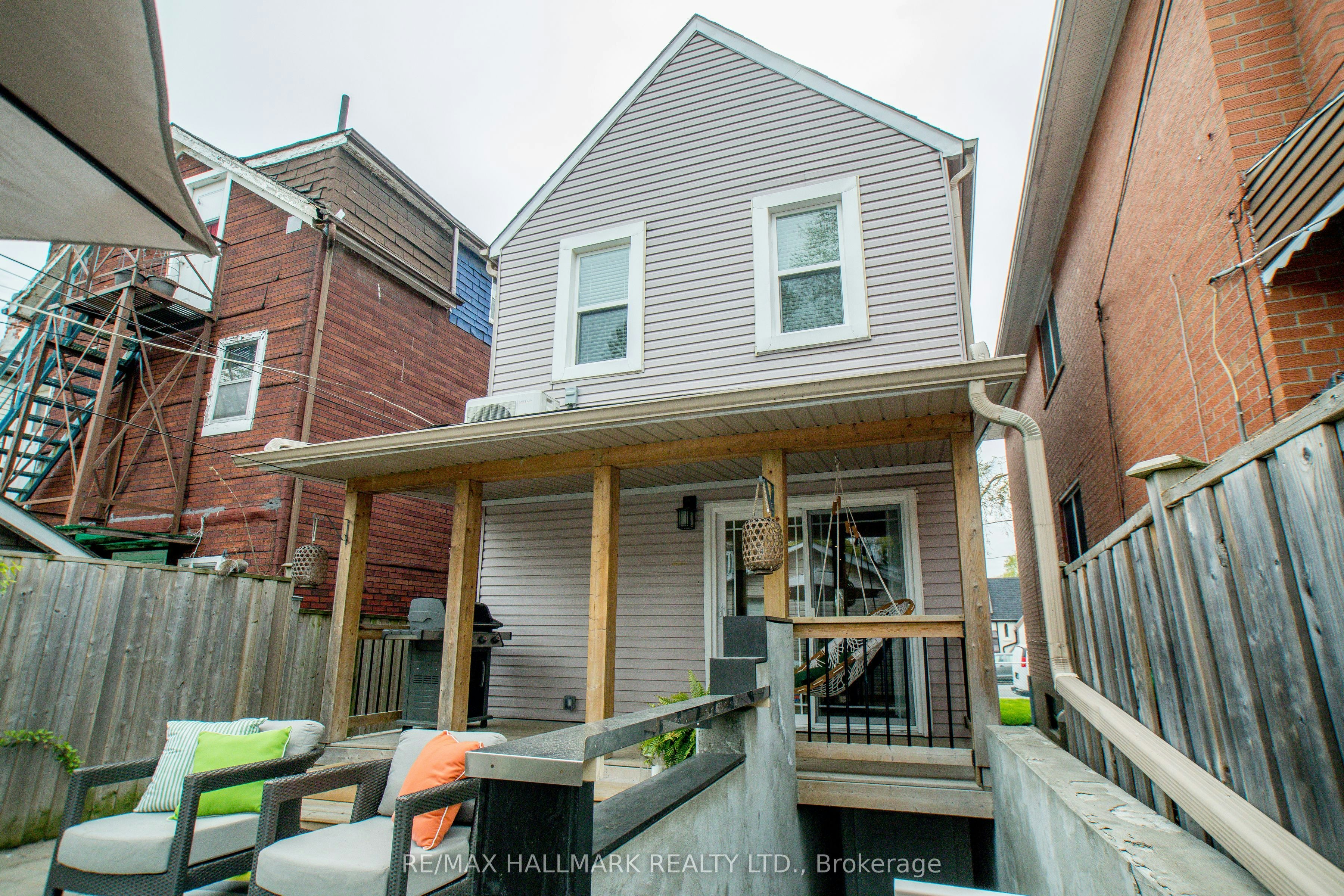 451 Jones Avenue, Toronto, ON, M4J 3G7 - 39