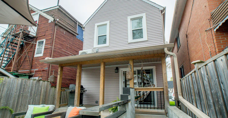 451 Jones Avenue, Toronto, ON, M4J 3G7 - 39