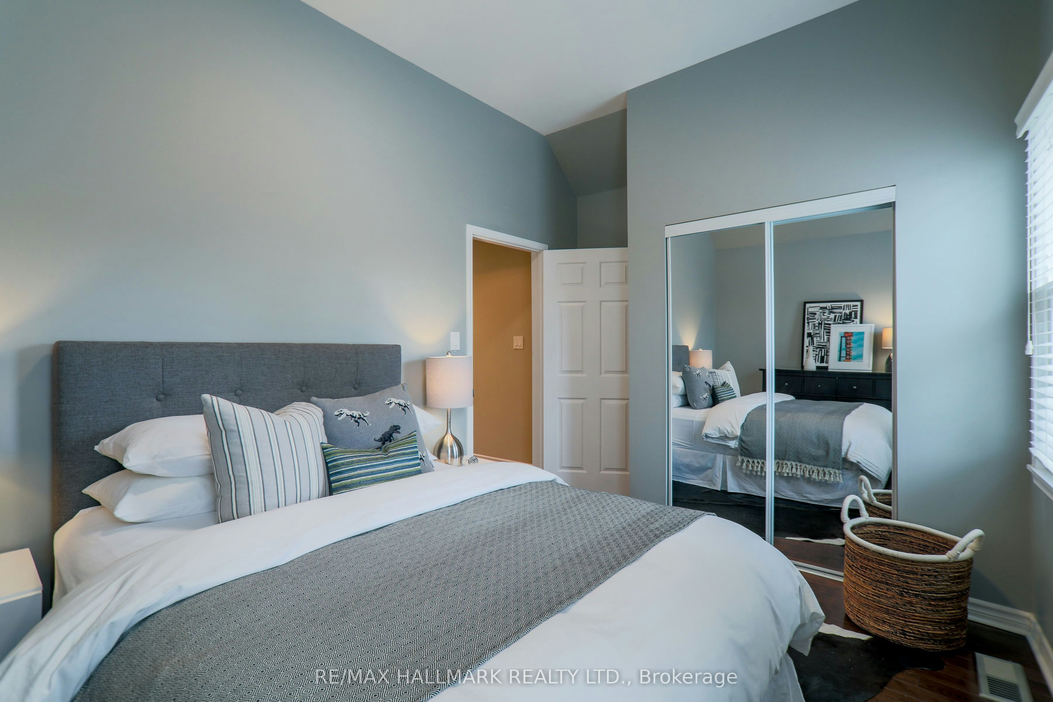 451 Jones Avenue, Toronto, ON, M4J 3G7 - 20
