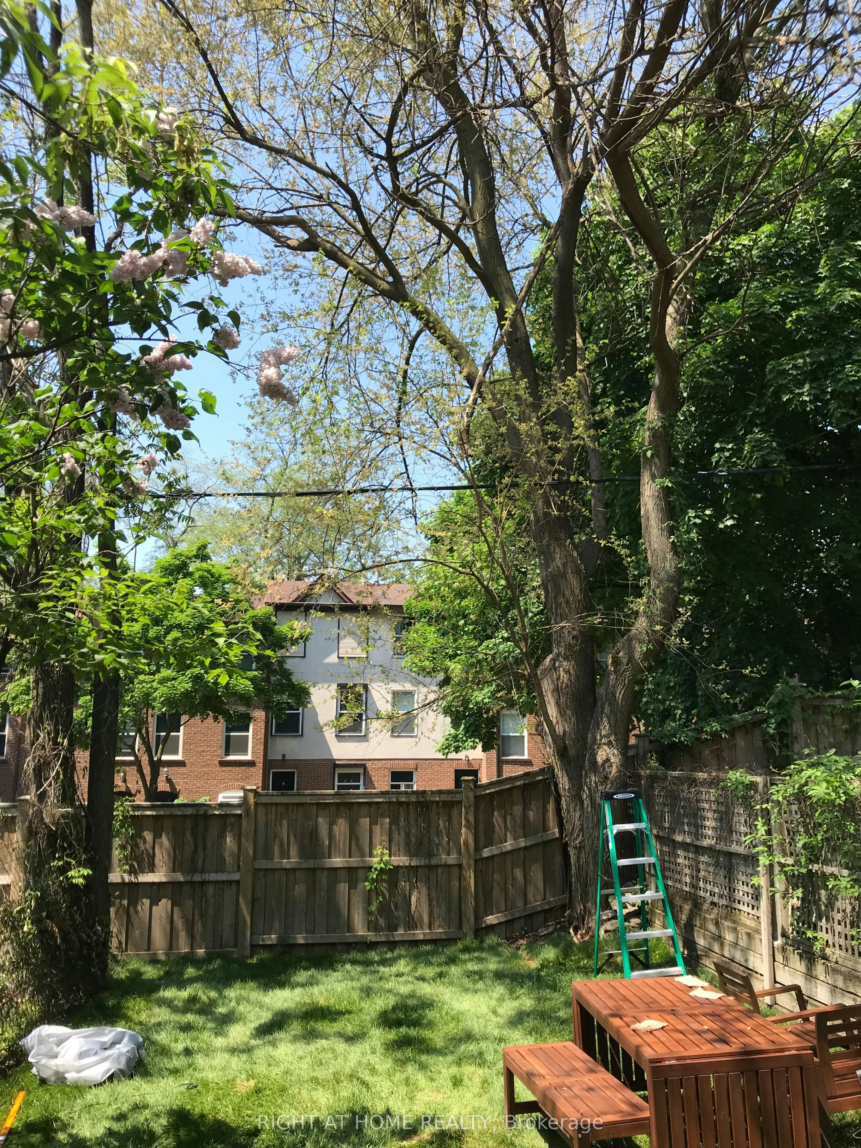 6 Boothroyd Avenue, Toronto, ON, M4J 3L8 - 13