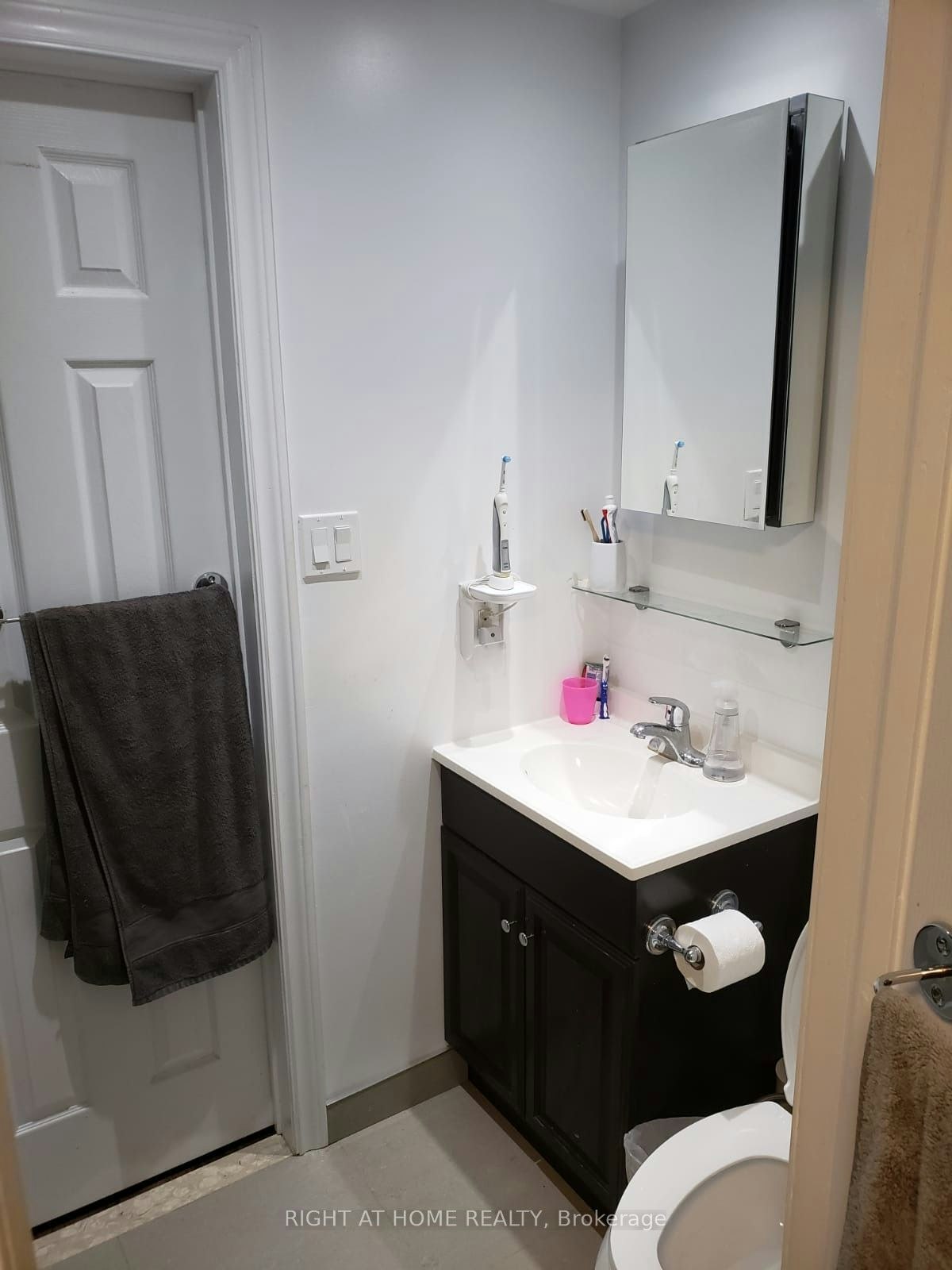 6 Boothroyd Avenue, Toronto, ON, M4J 3L8 - 10