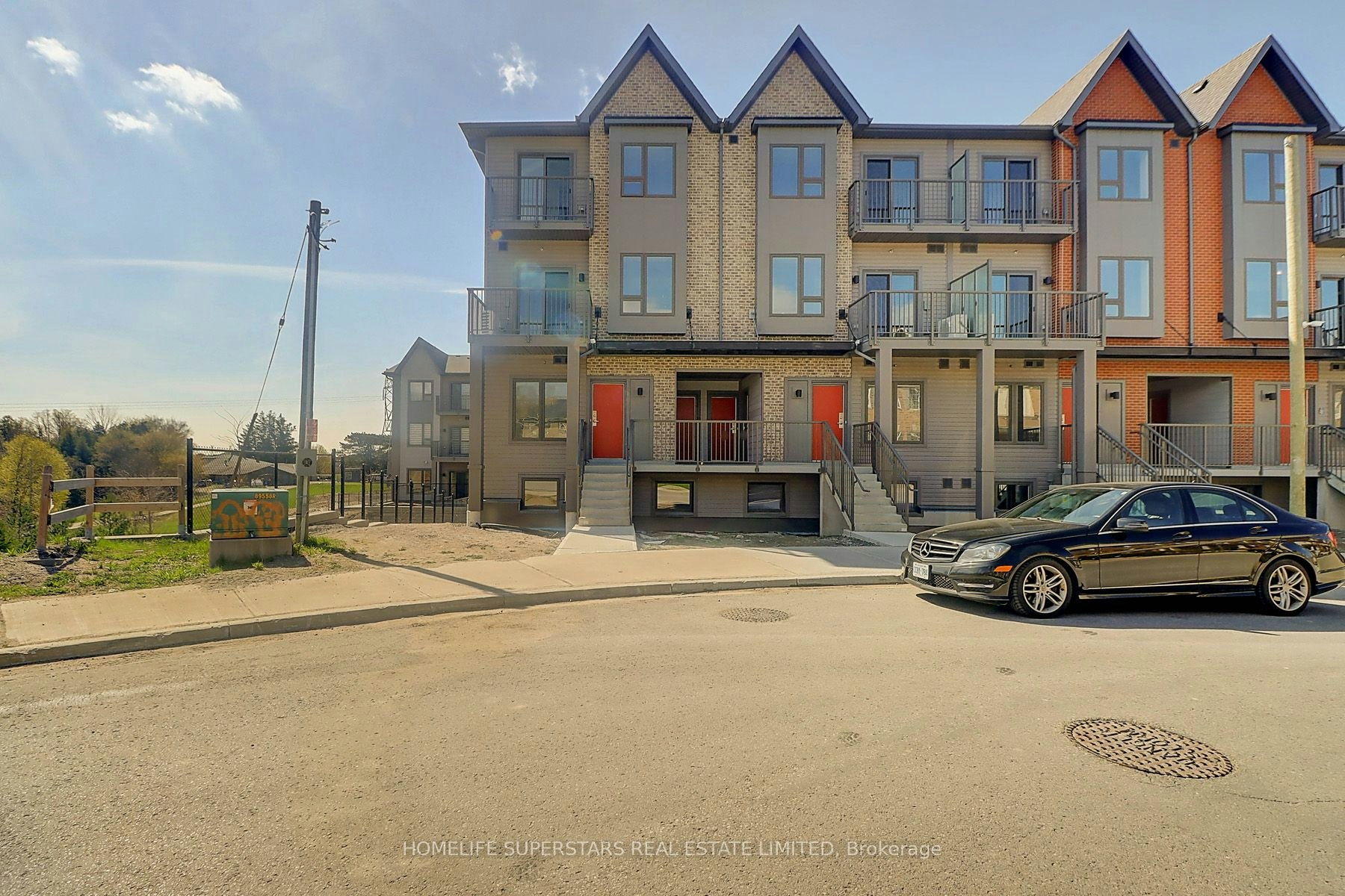 1309-2635 William Jackson Drive, Pickering, ON, L1X 0L6
