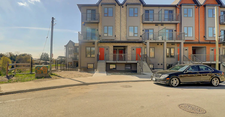 1309-2635 William Jackson Drive, Pickering, ON, L1X 0L6