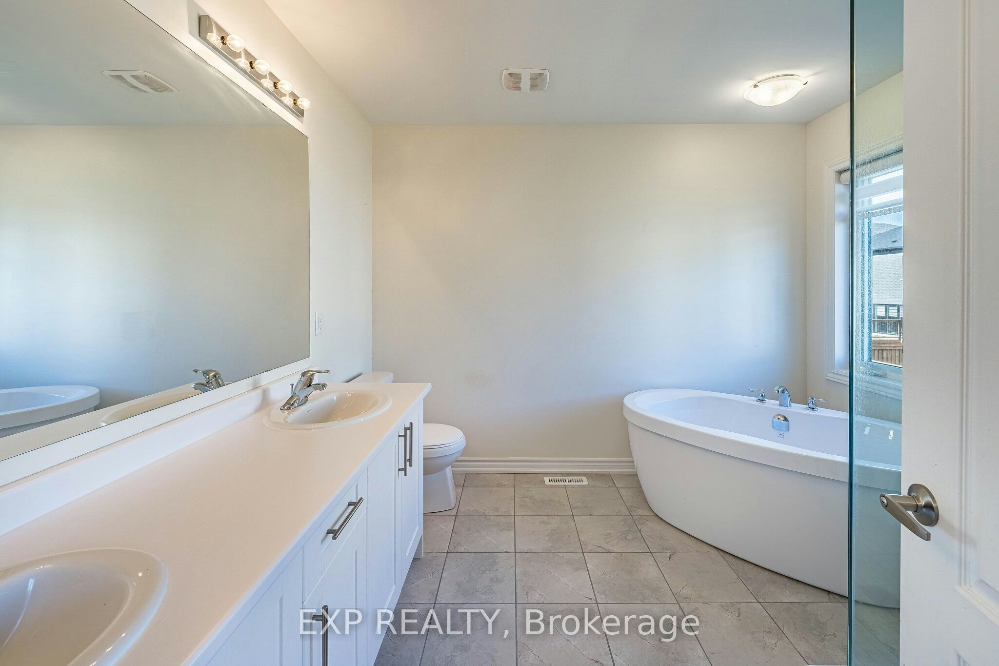 1186 Rexton Drive, Oshawa, ON, L1L 0T4 - 13