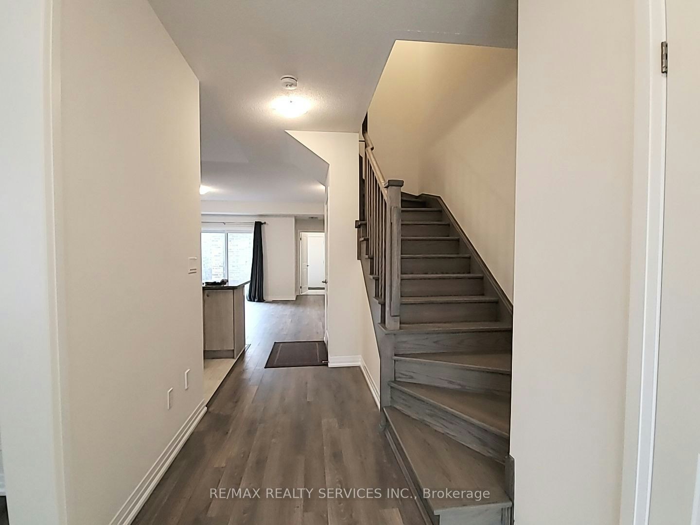 225 Coronation Road, Whitby, ON, L1P 0H7 - 5