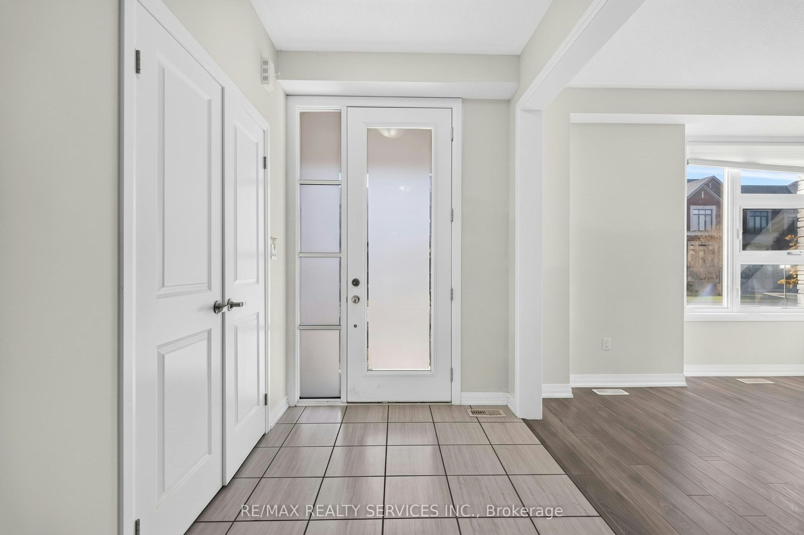 225 Coronation Road, Whitby, ON, L1P 0H7 - 2