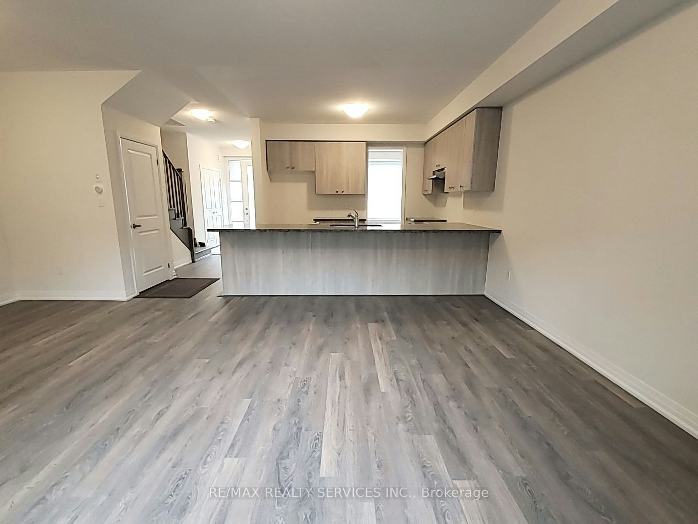 225 Coronation Road, Whitby, ON, L1P 0H7 - 8