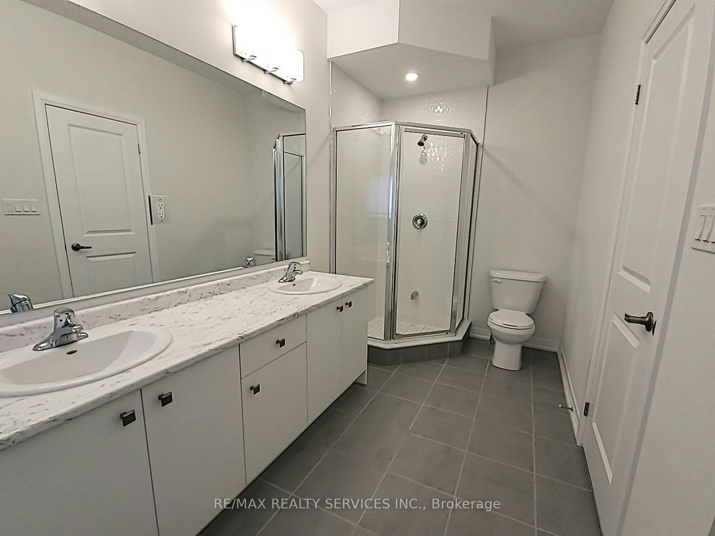 225 Coronation Road, Whitby, ON, L1P 0H7 - 18