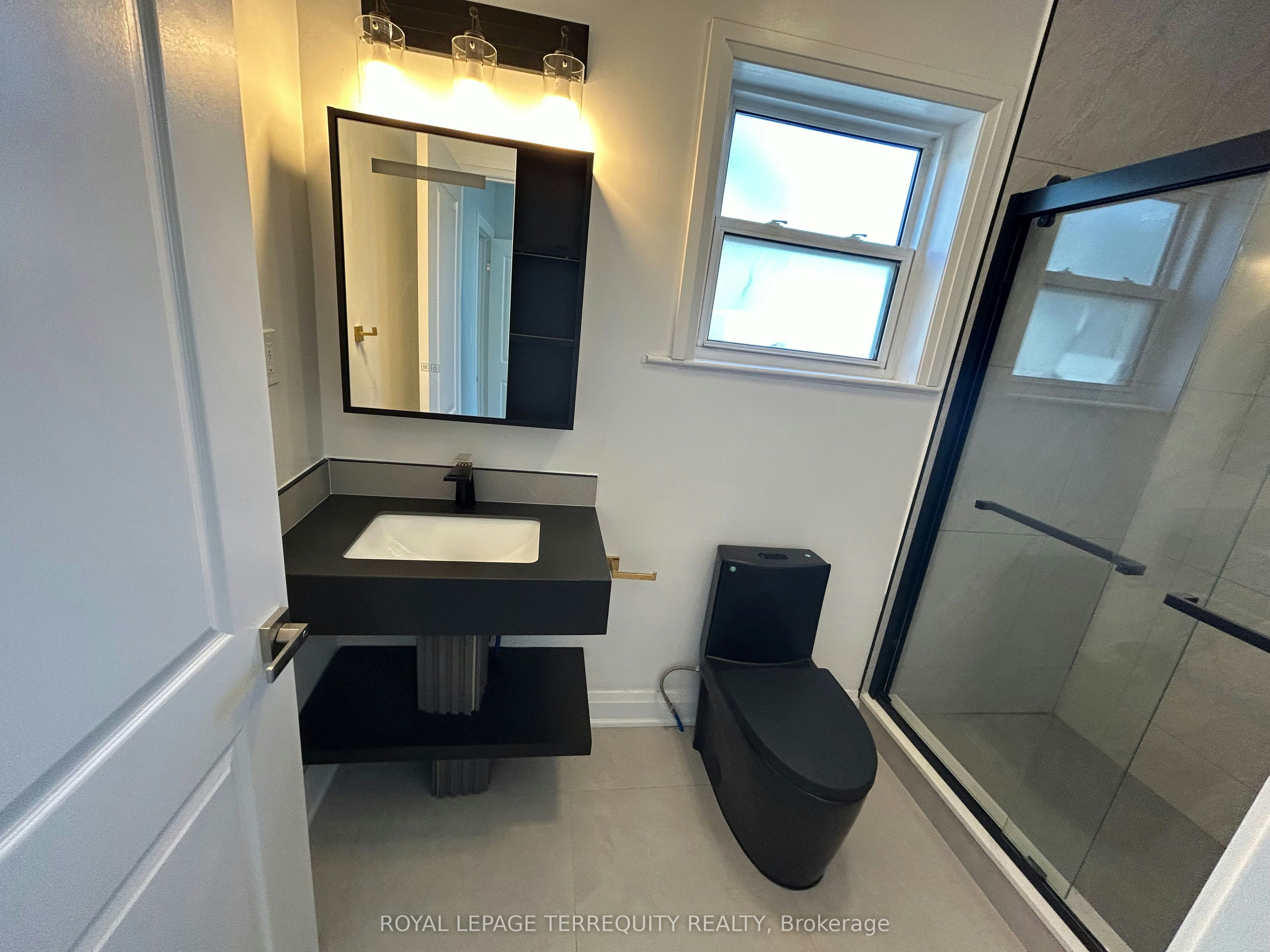 292 Celina Street, Oshawa, ON, L1H 4P1 - 12