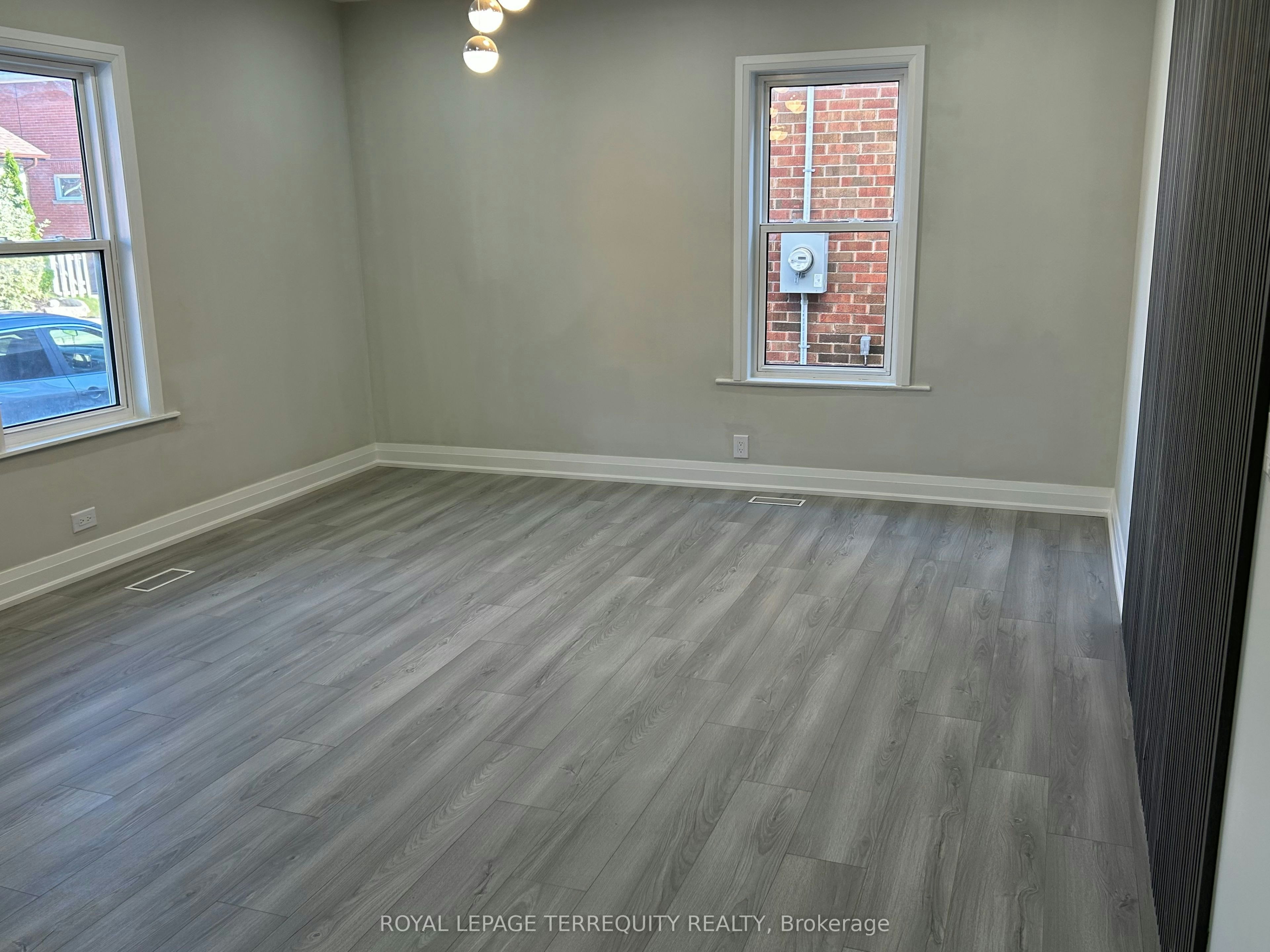292 Celina Street, Oshawa, ON, L1H 4P1 - 8