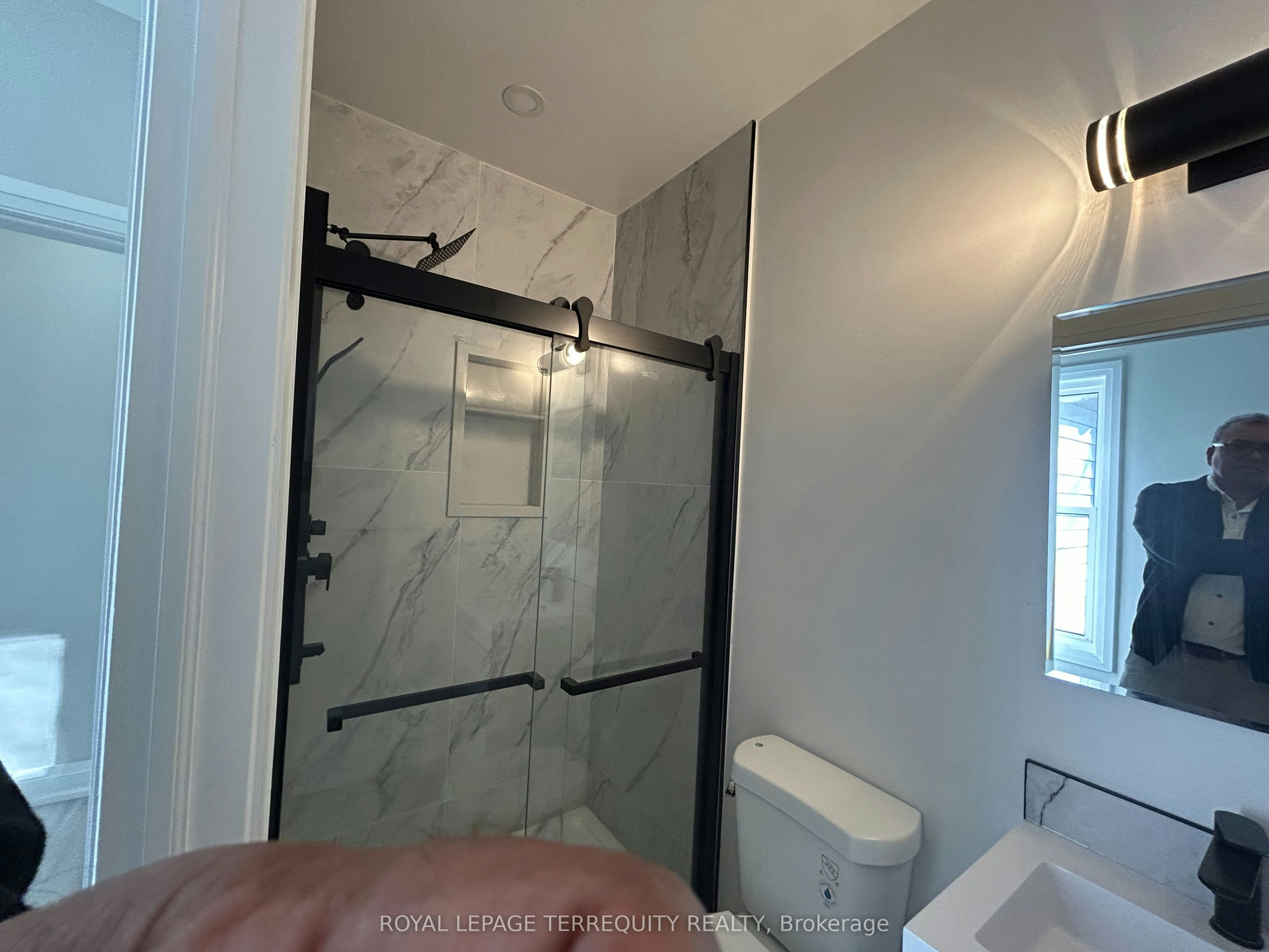 292 Celina Street, Oshawa, ON, L1H 4P1 - 32