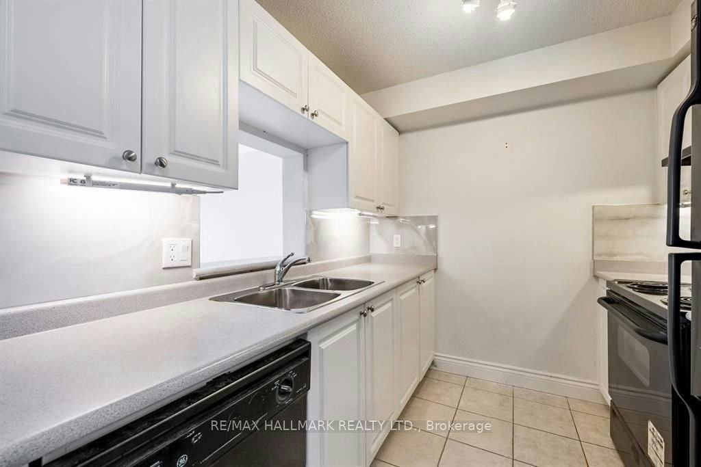 305-684 Warden Avenue, Toronto, ON, M1L 4W4 - 5