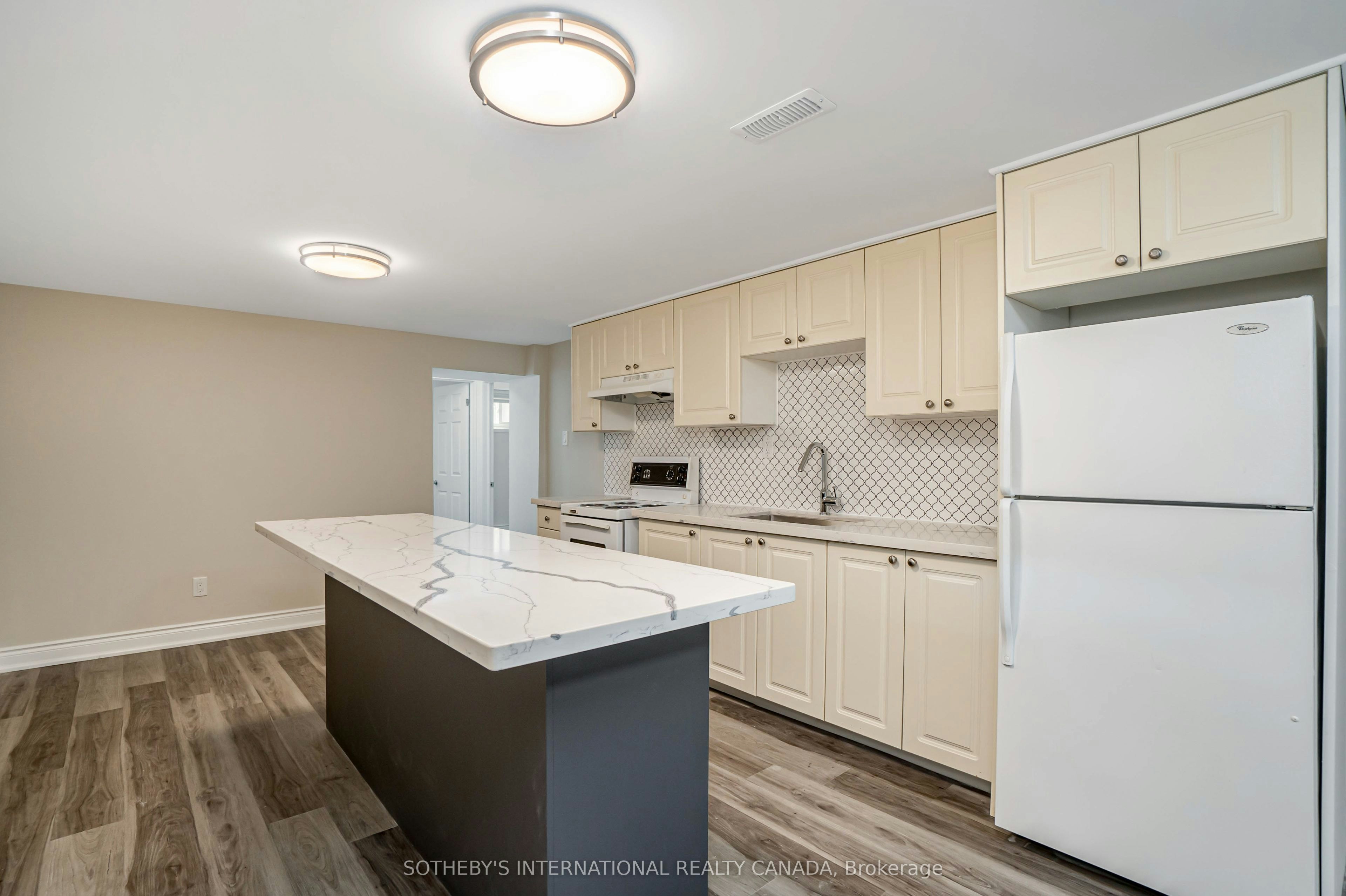 50 Ravenview Drive, Toronto, ON, M1E 3M1 - 18