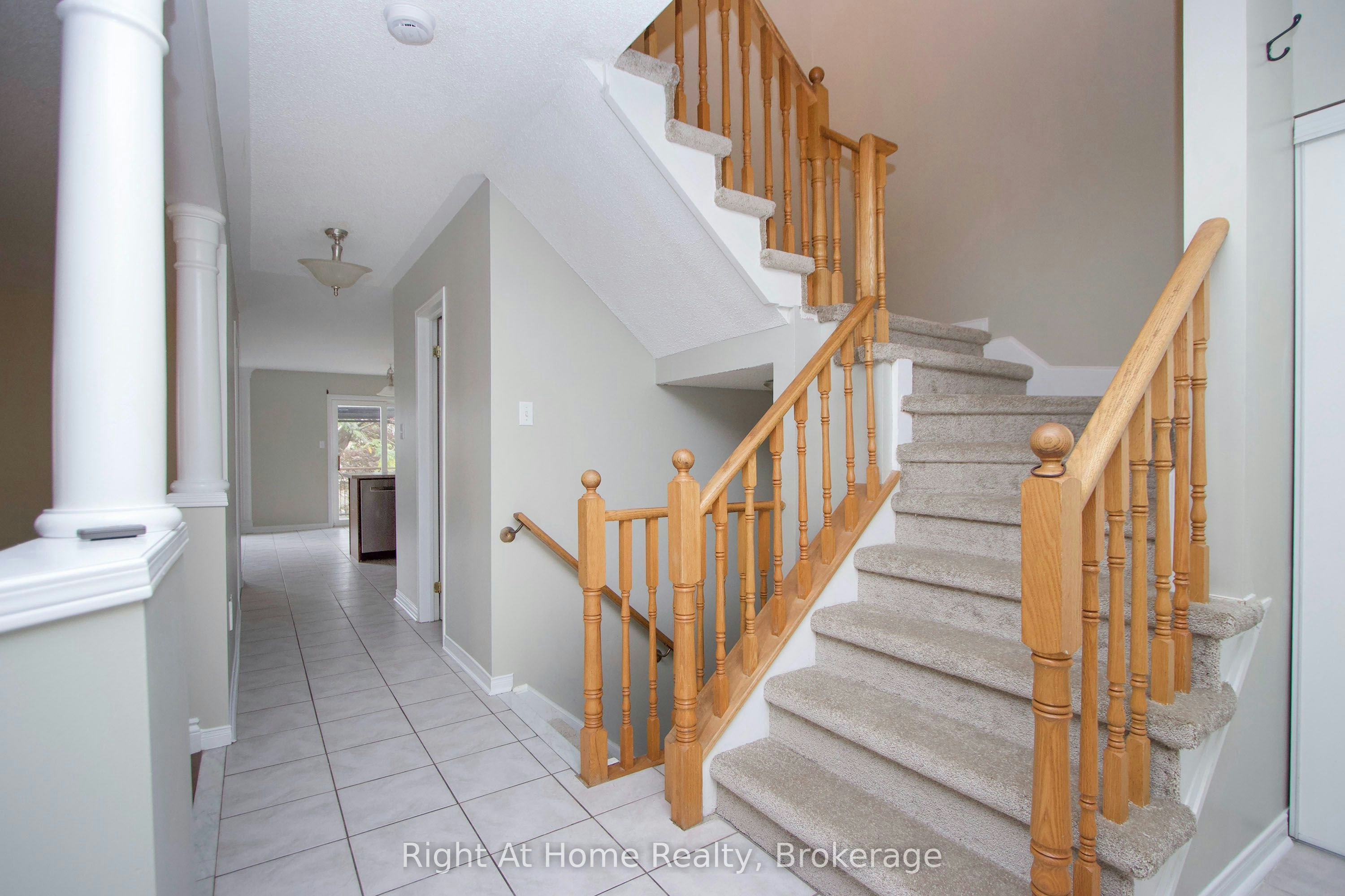 Upper Unit-75 Millburn Drive, Clarington, ON, L1C 5L6 - 15