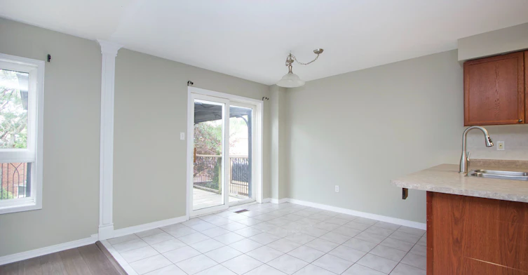 Upper Unit-75 Millburn Drive, Clarington, ON, L1C 5L6 - 10