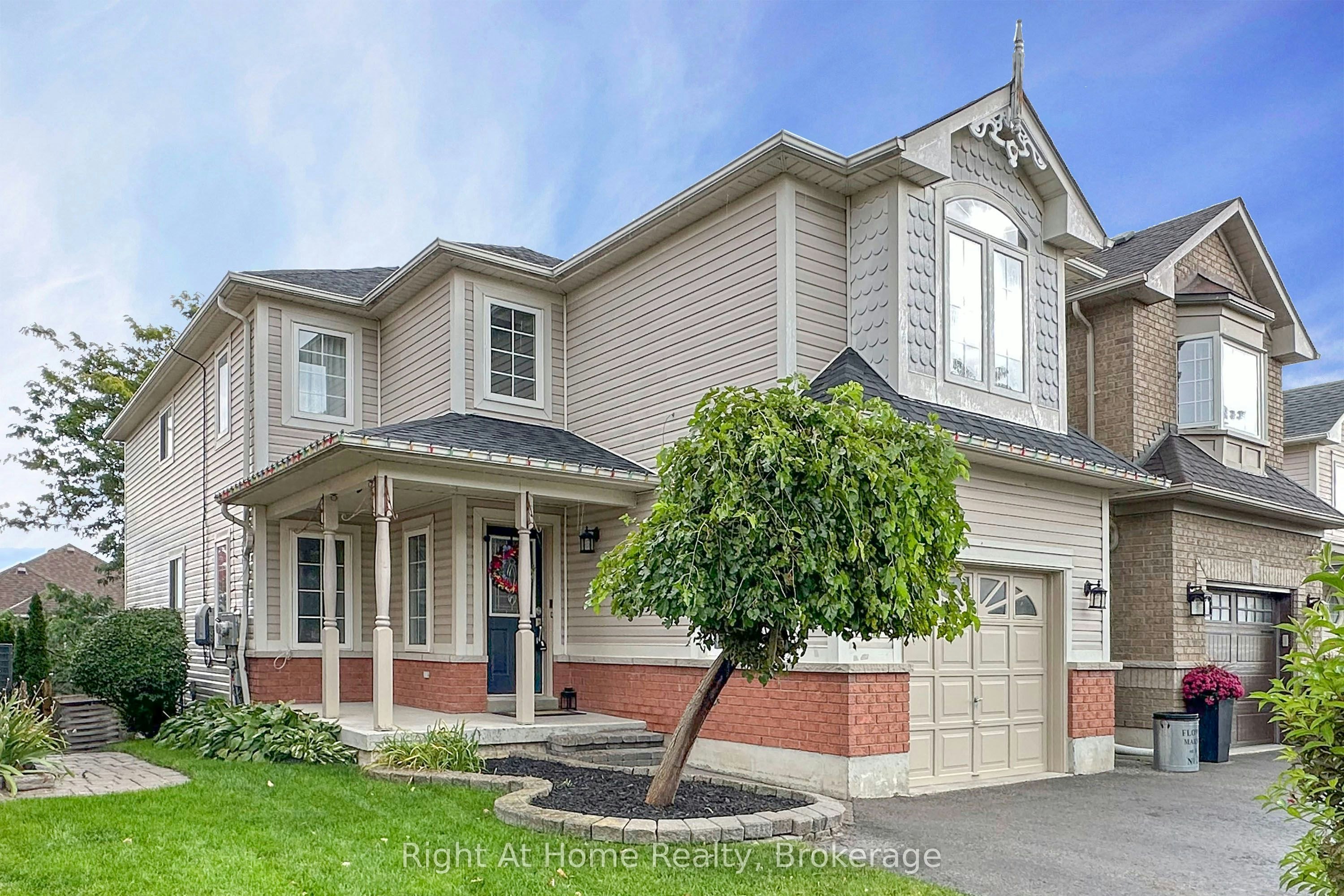 Upper Unit-75 Millburn Drive, Clarington, ON, L1C 5L6 - 2