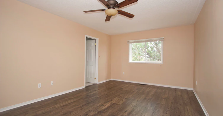 Upper Unit-75 Millburn Drive, Clarington, ON, L1C 5L6 - 17