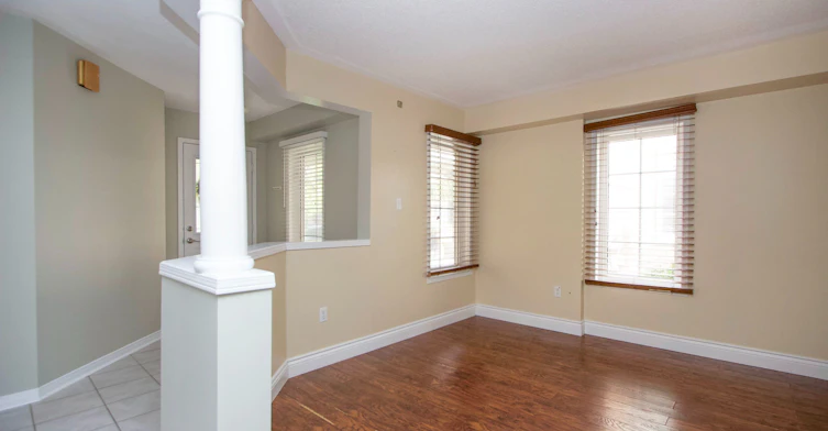 Upper Unit-75 Millburn Drive, Clarington, ON, L1C 5L6 - 4