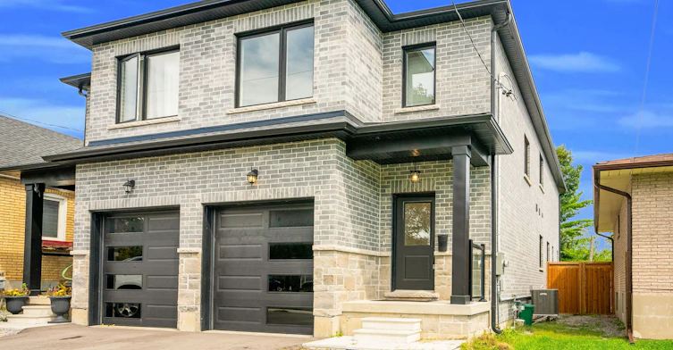 131 Guelph Street, Oshawa, ON, L1H 6H8 - 2