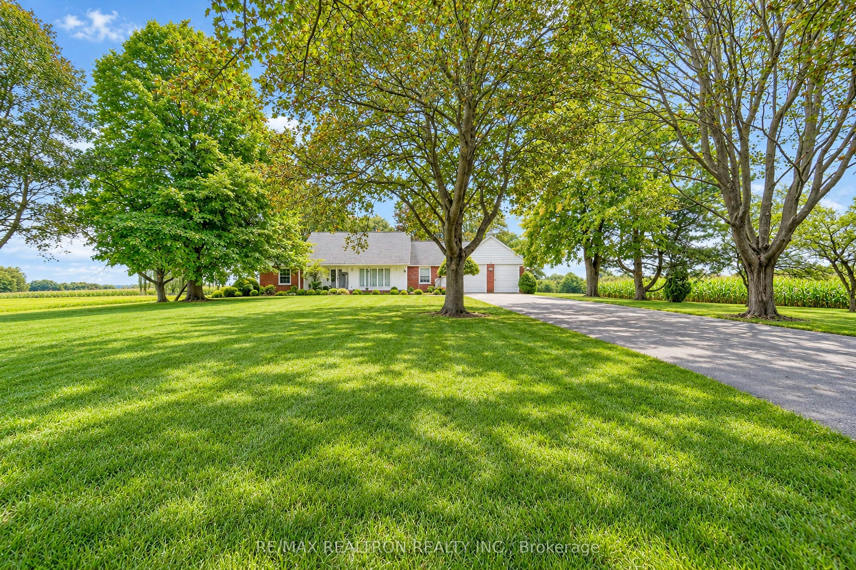 1304 Trulls Road, Clarington, ON, L1E 2S4