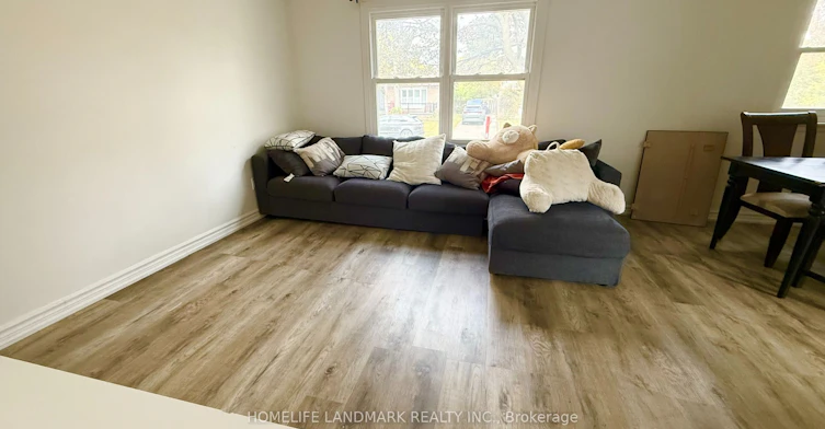 Main Floor-81 United Square, Toronto, ON, M1B 2B9 - 2