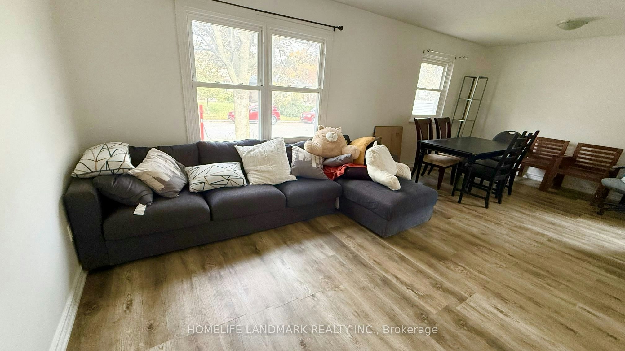 Main Floor-81 United Square, Toronto, ON, M1B 2B9 - 5