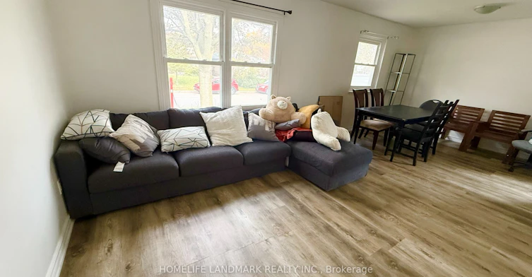 Main Floor-81 United Square, Toronto, ON, M1B 2B9 - 5