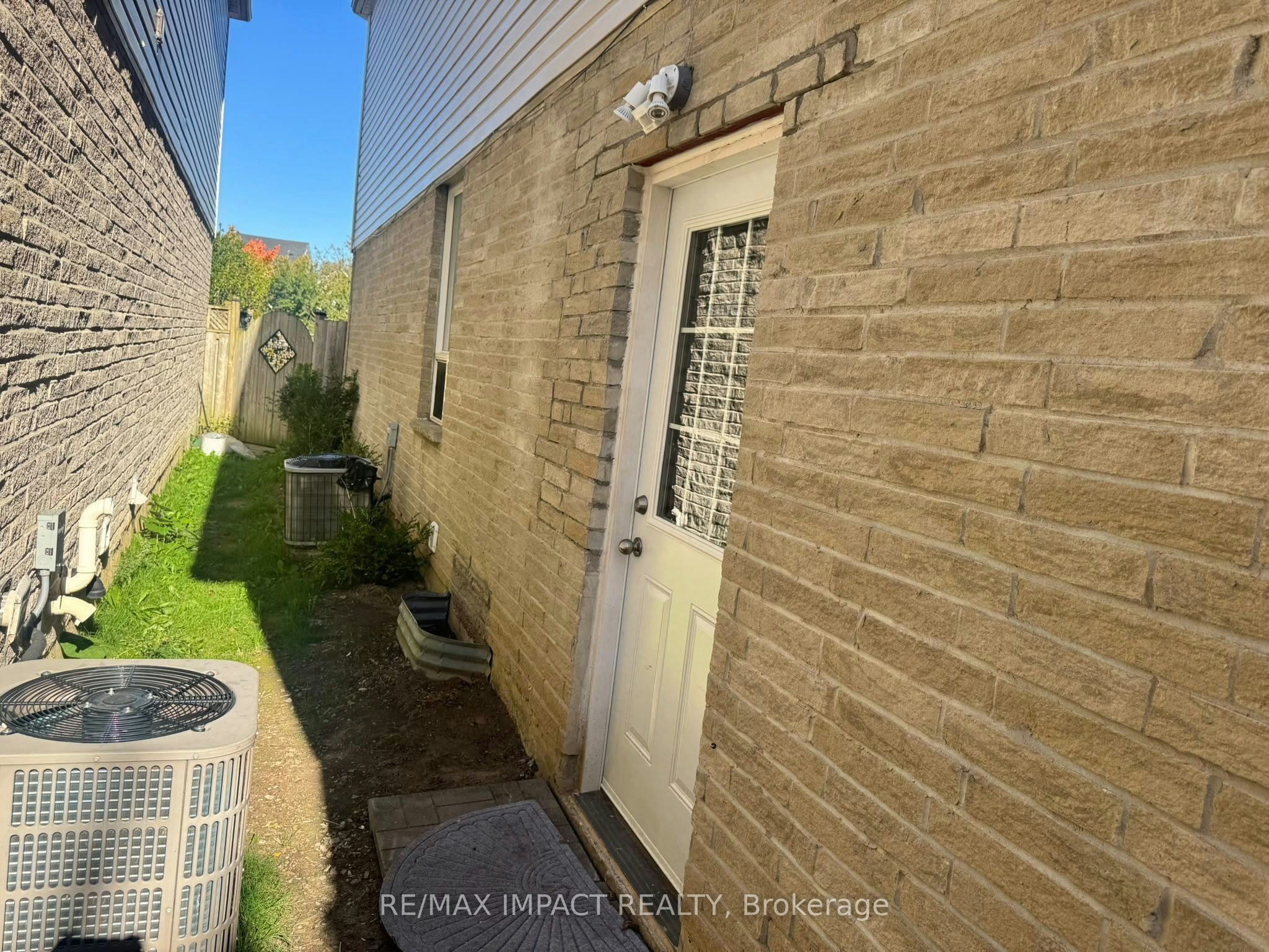 26 Beadle Drive, Ajax, ON, L1S 7P1 - 2