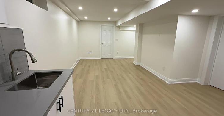 Lower-935 Catskill Drive, Oshawa, ON, L1J 8J9 - 4