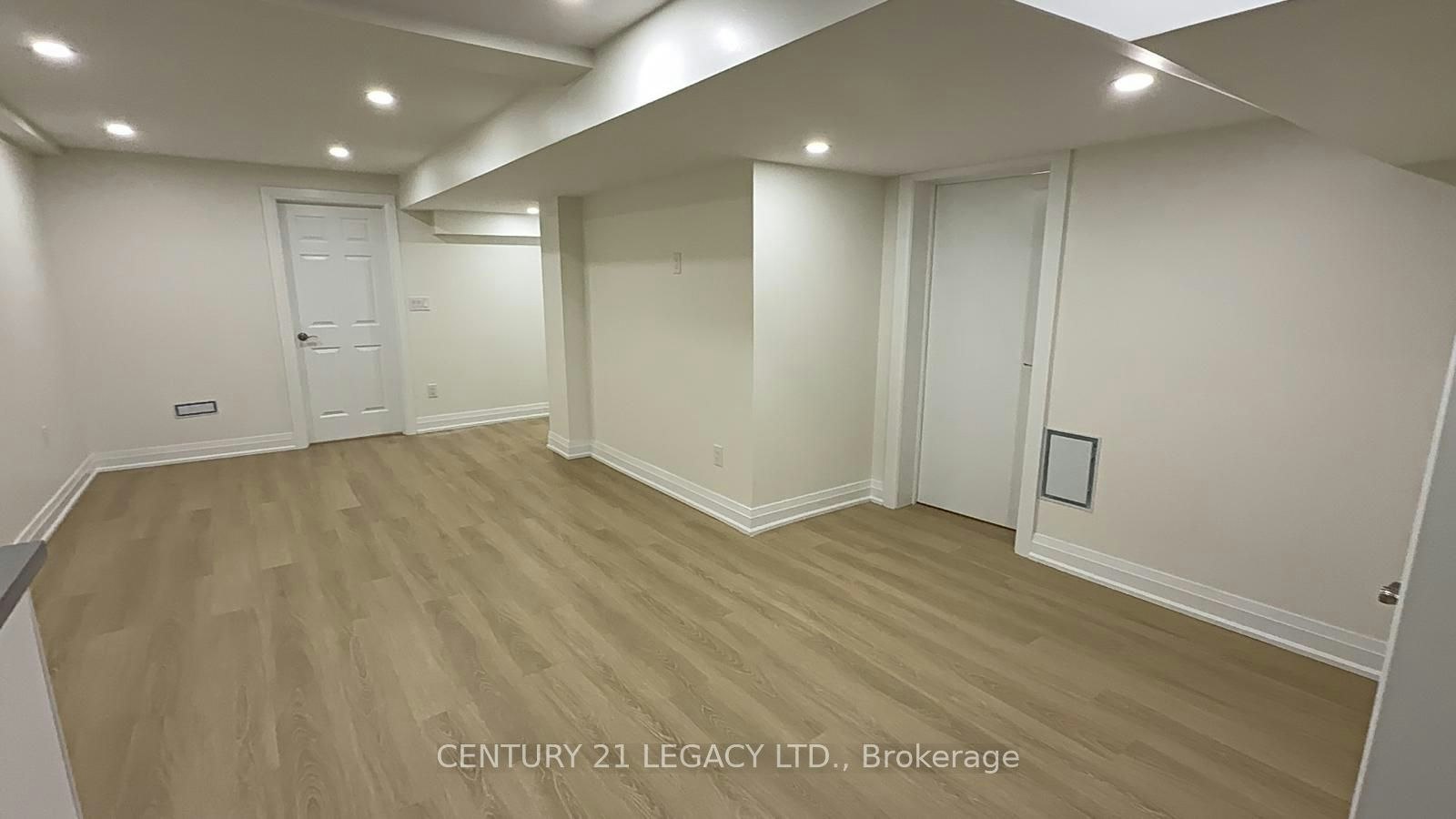 Lower-935 Catskill Drive, Oshawa, ON, L1J 8J9 - 5