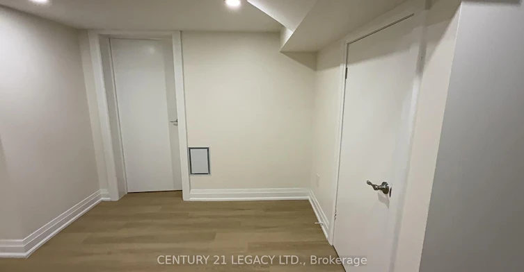 Lower-935 Catskill Drive, Oshawa, ON, L1J 8J9 - 6