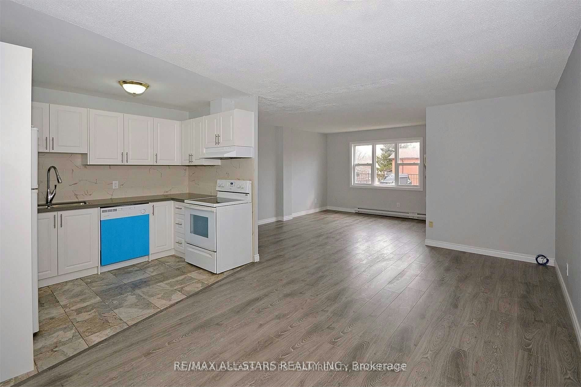 202-52 August Avenue, Toronto, ON, M1L 3M9 - 4