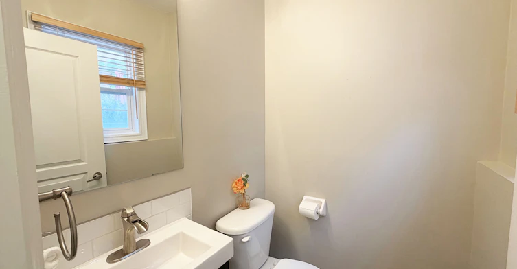 1 Fairhead Mews, Toronto, ON, M4E 3Y4 - 14