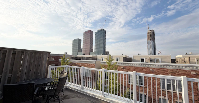 1 Fairhead Mews, Toronto, ON, M4E 3Y4 - 28