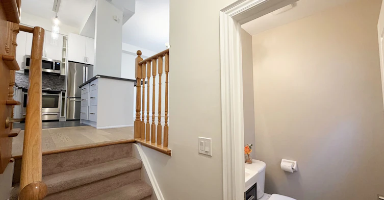 1 Fairhead Mews, Toronto, ON, M4E 3Y4 - 15
