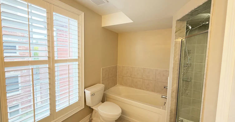 1 Fairhead Mews, Toronto, ON, M4E 3Y4 - 20