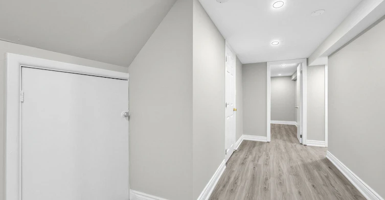 LOWER-14 Flora Drive, Toronto, ON, M1P 1A3 - 9