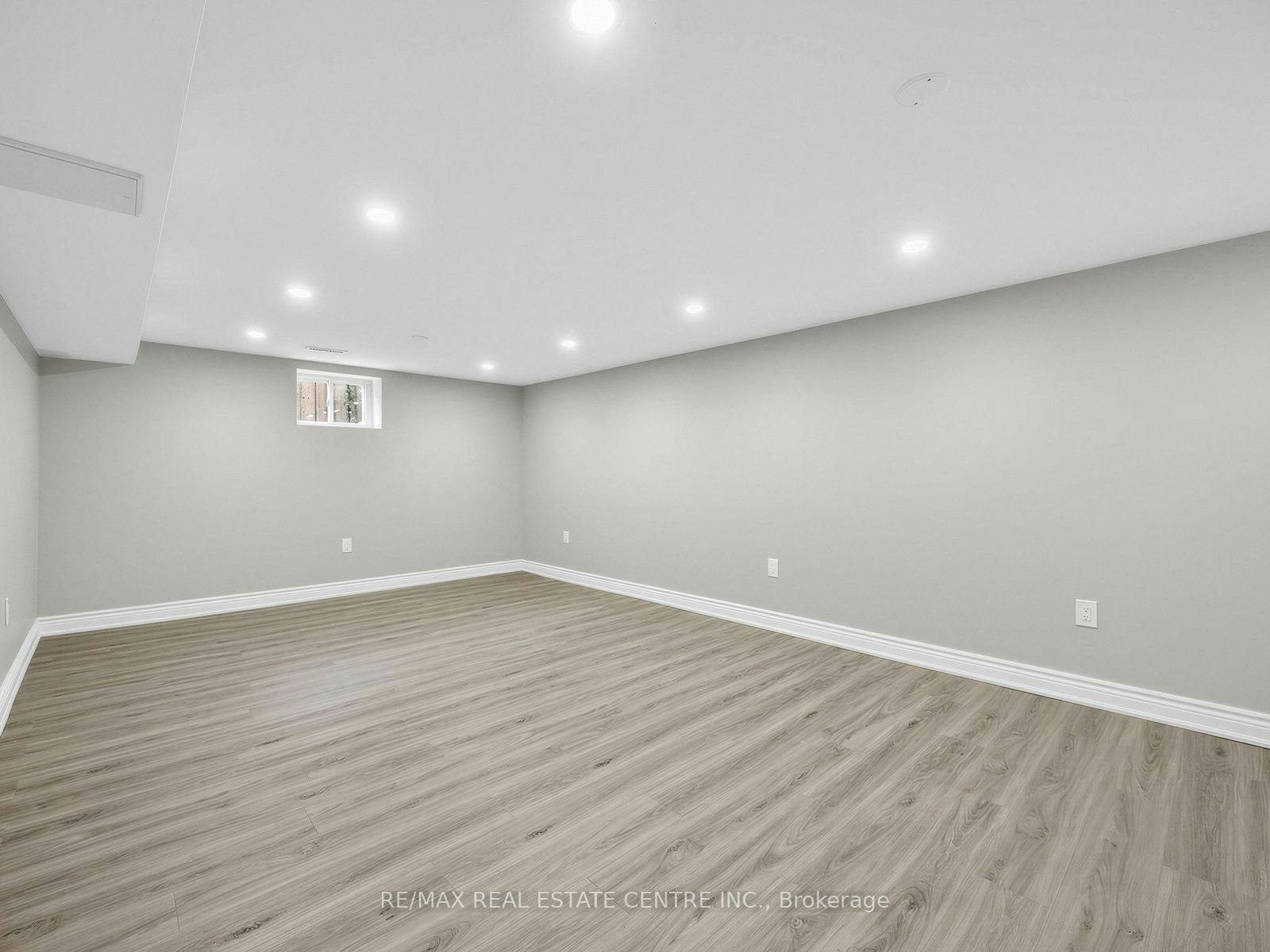 LOWER-14 Flora Drive, Toronto, ON, M1P 1A3 - 4