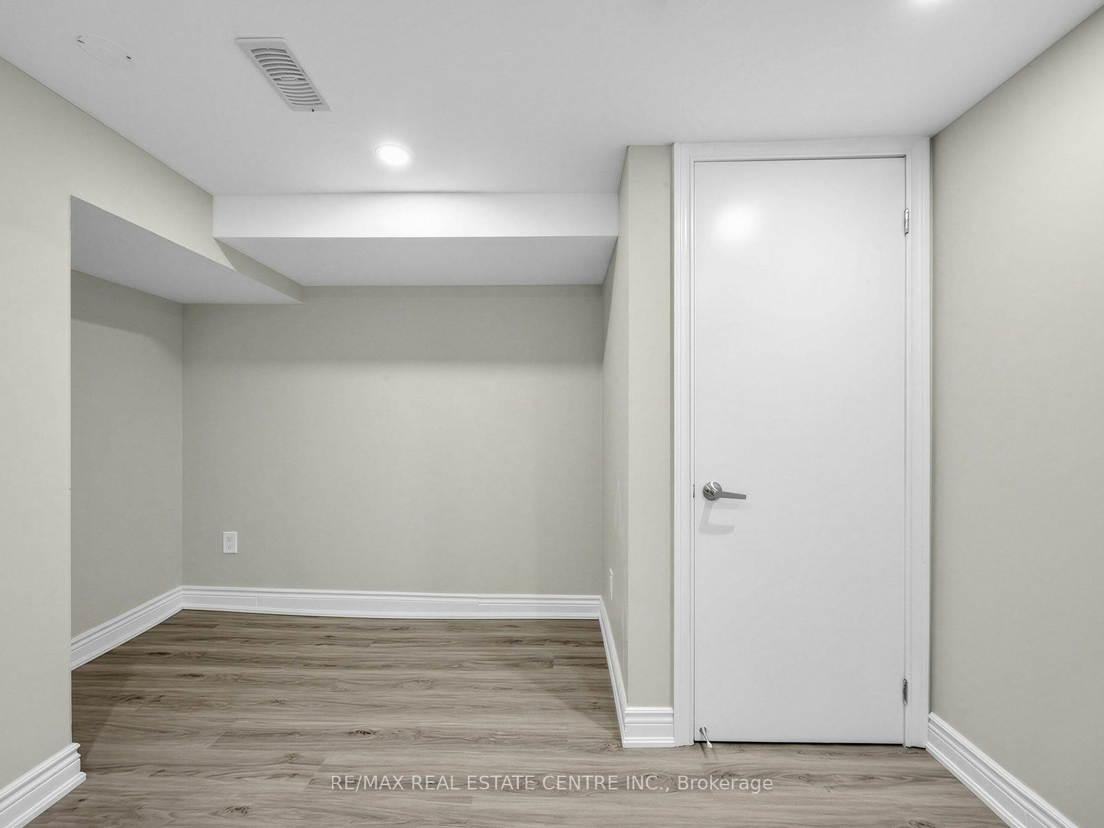 LOWER-14 Flora Drive, Toronto, ON, M1P 1A3 - 15