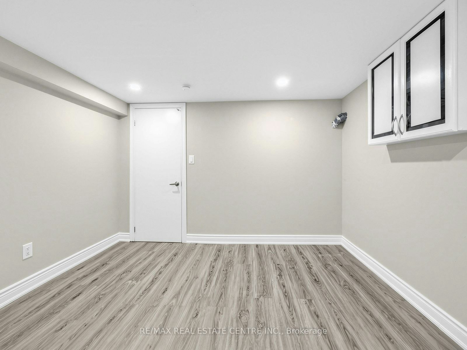 LOWER-14 Flora Drive, Toronto, ON, M1P 1A3 - 18
