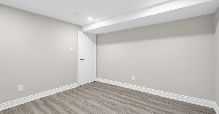 LOWER-14 Flora Drive, Toronto, ON, M1P 1A3 - 13