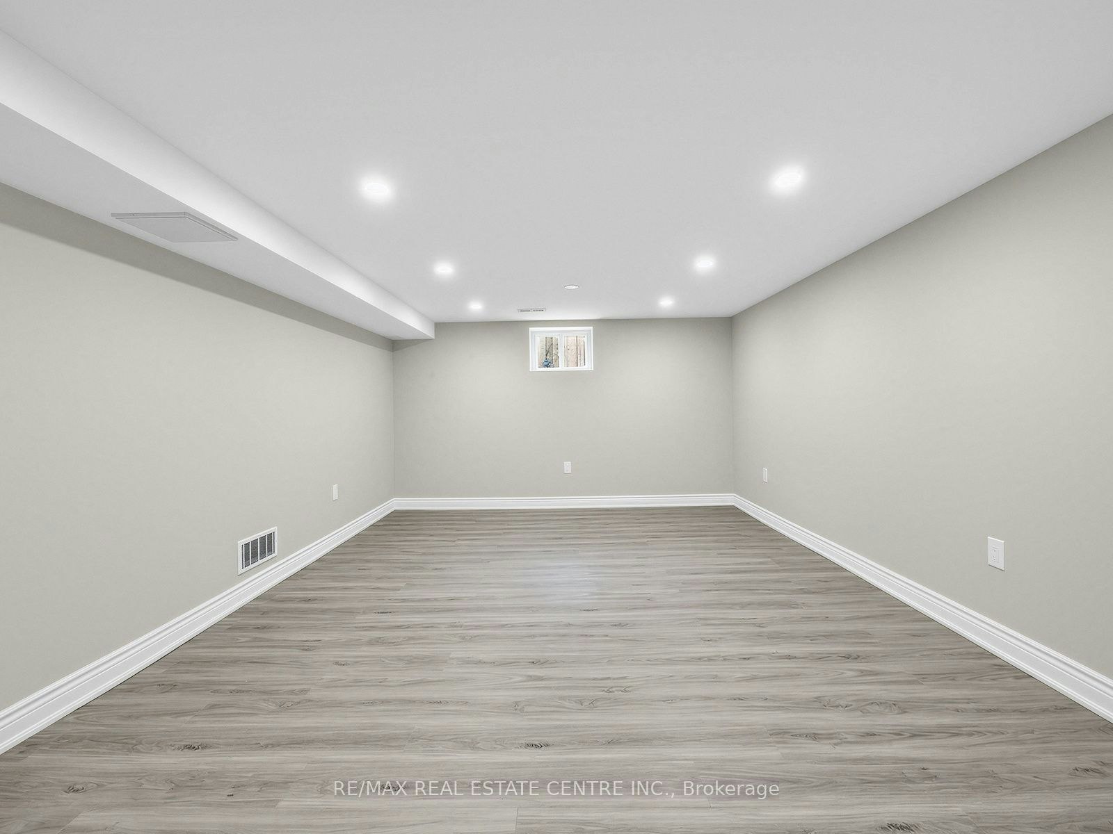 LOWER-14 Flora Drive, Toronto, ON, M1P 1A3 - 10