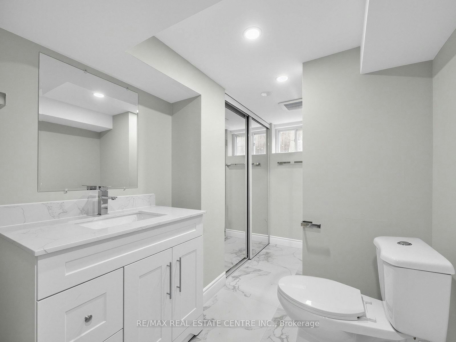 LOWER-14 Flora Drive, Toronto, ON, M1P 1A3 - 5
