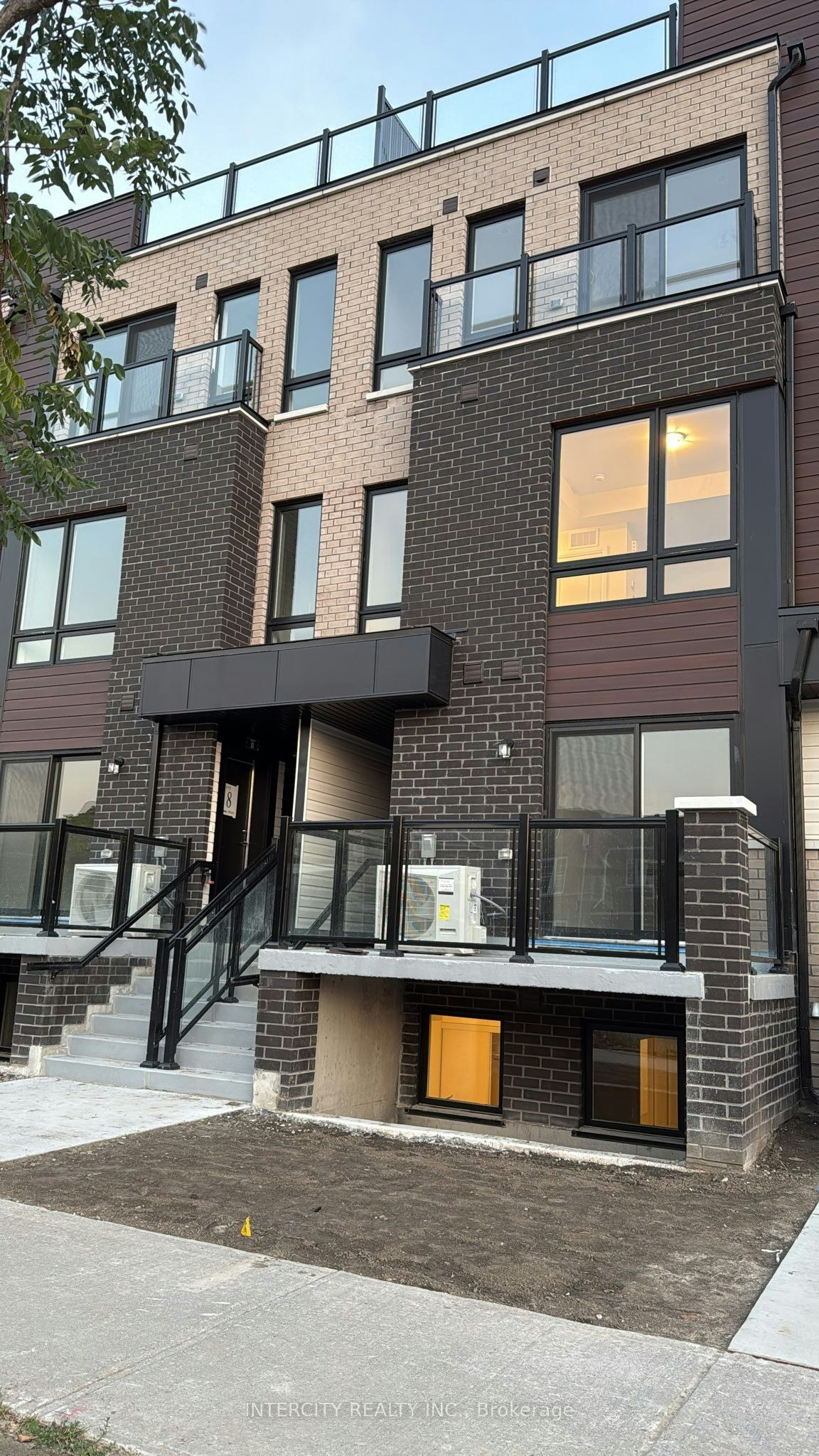 13-245 Mclevin Avenue, Toronto, ON, M1B 0E8